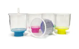 Les filtres pluriStrainer Maxi Bottle Top sont disponibles en 13 largeurs d'ouverture codées par couleur, de 5 à 2000 µm.