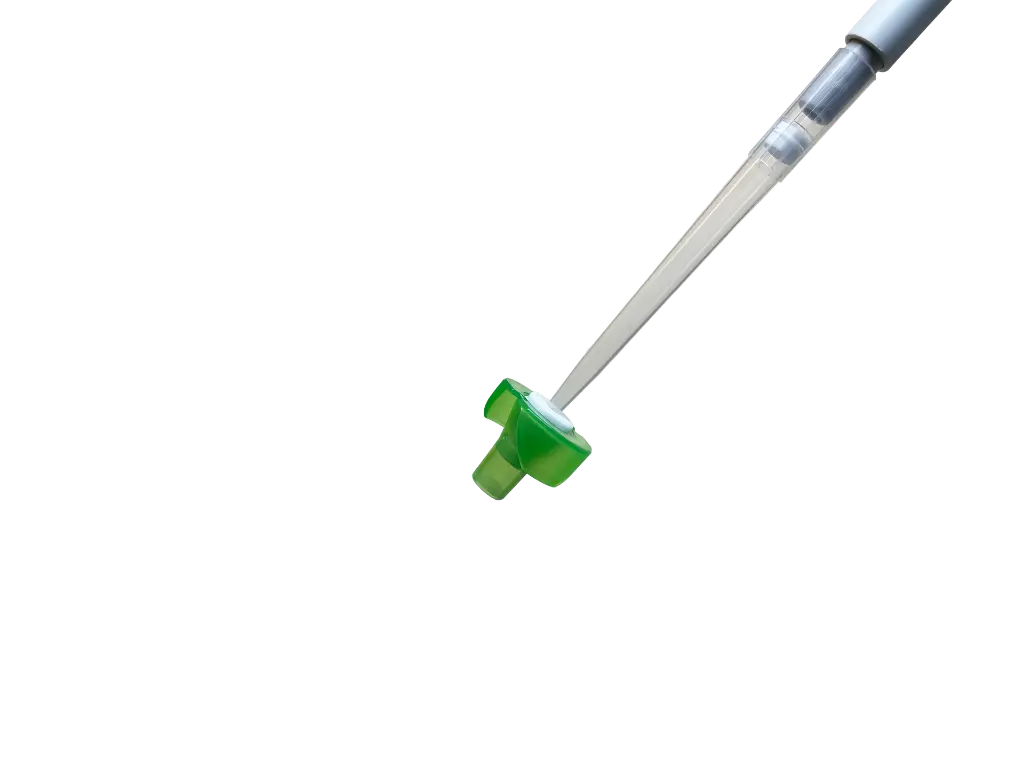 20 µm pluriStrainer Mini with adapter and pipette tip.webp